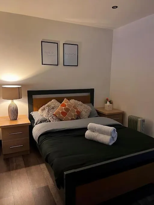 Cityzenretreat - Mezzanine Apartment Sleeps 4 Sheffield City Centre